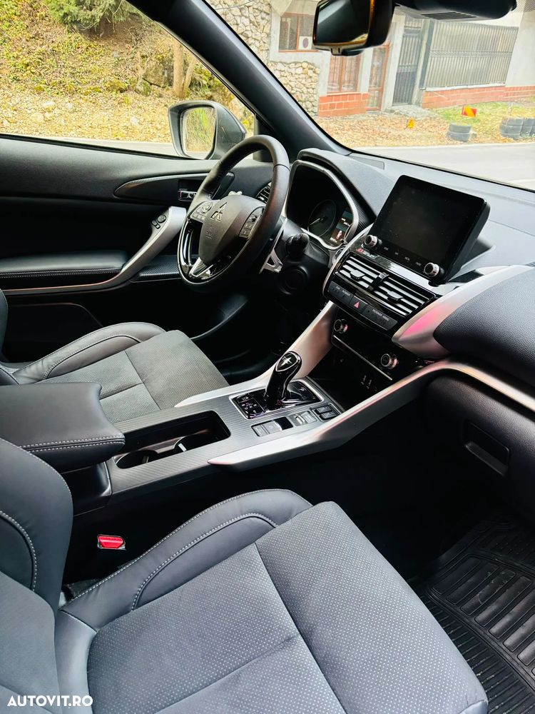 Mitsubishi Eclipse-Cross 4WD Plus Select - 5