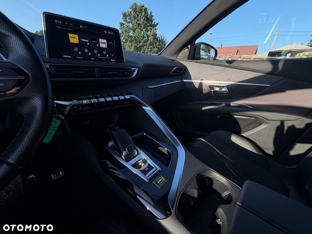 Peugeot 3008 1.6 PureTech GPF GT Line S&S EAT8 - 36