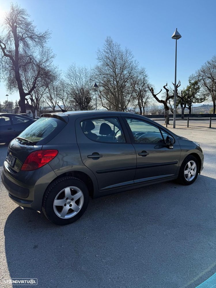 Peugeot 207 1.4 16V Active - 4