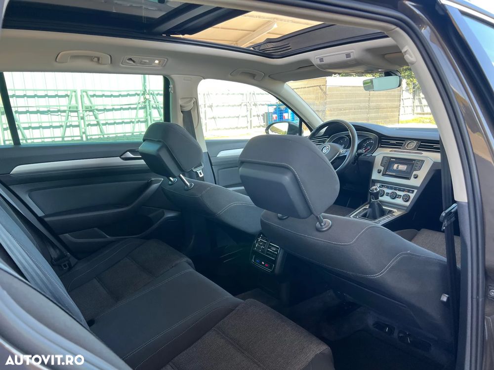 Volkswagen Passat 2.0 TDI (BlueMotion Technology) Trendline - 29
