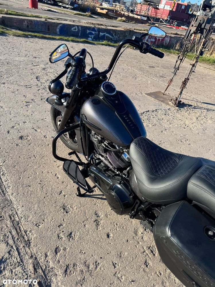Harley-Davidson Softail Heritage Classic - 34
