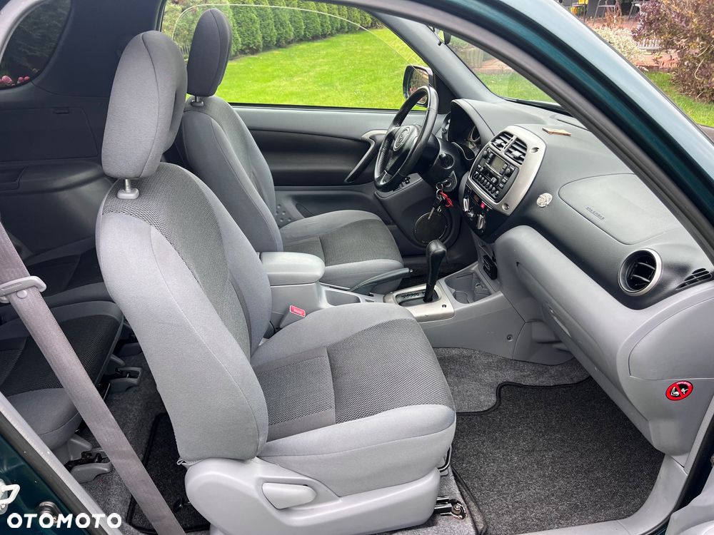 Toyota RAV4 2.0 VVT-i 4x4 - 15