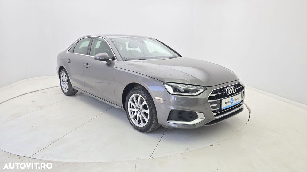 Audi A4 30 TDI S tronic MHEV Basic - 4