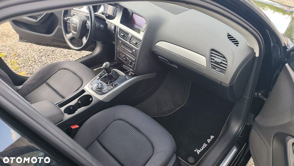 Audi A4 Avant 2.0 TDI - 12