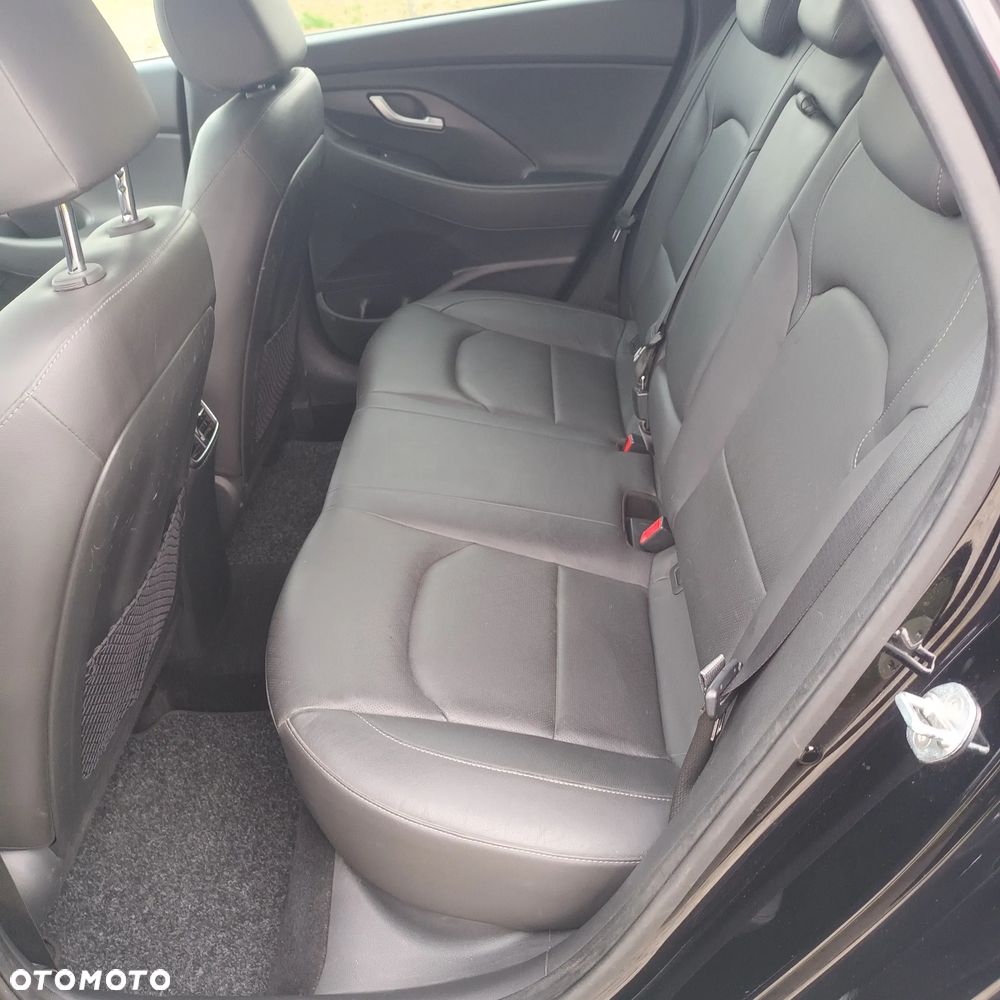 Hyundai i30 1.6 CRDi Premium - 16