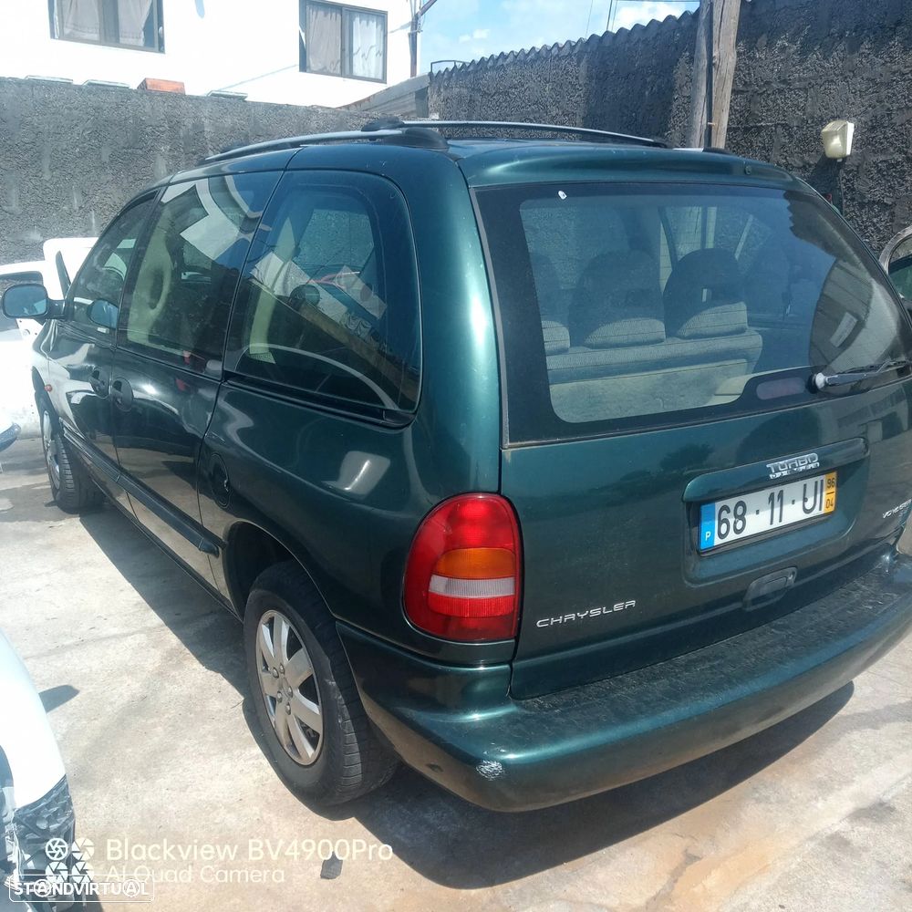 Chrysler Voyager 2.5 TD SE - 3