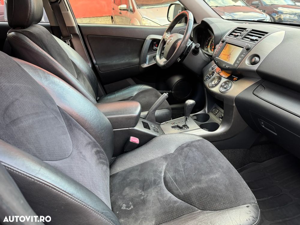 Toyota RAV4 ver-2-2-d--4cat-4wd-aut-luxury-18- - 14