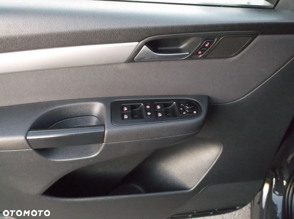 Volkswagen Sharan 2.0 TDI DPF BlueMotion Comfortline - 20