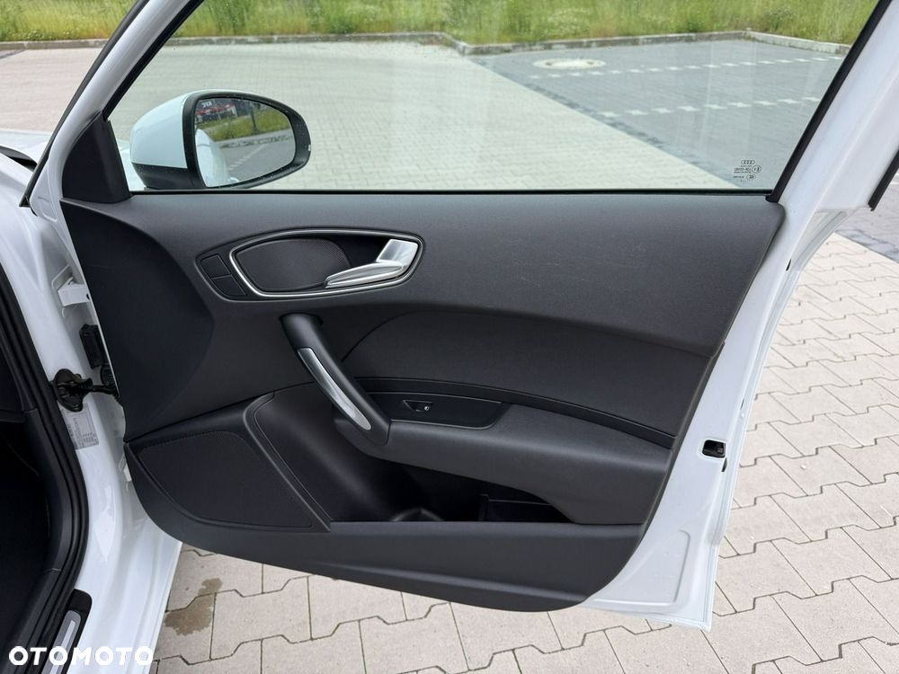 Audi A1 Sportback 1.6 TDI S line edition - 31