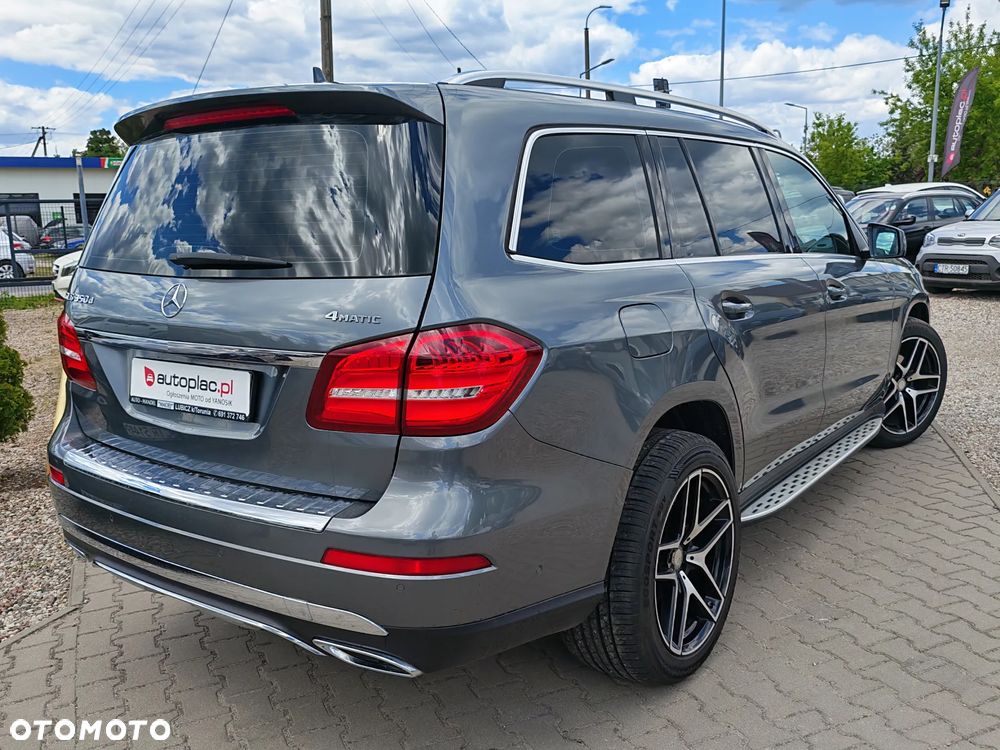 Mercedes-Benz GLS - 9