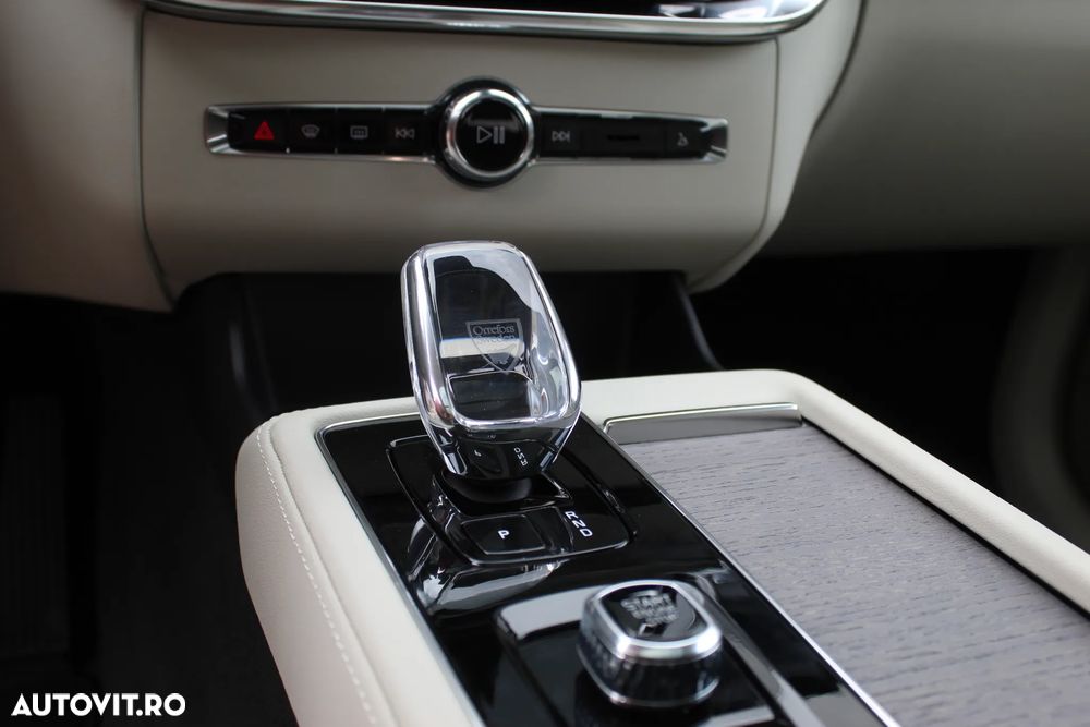 Volvo XC 90 T8 AWD Ultra Dark - 14