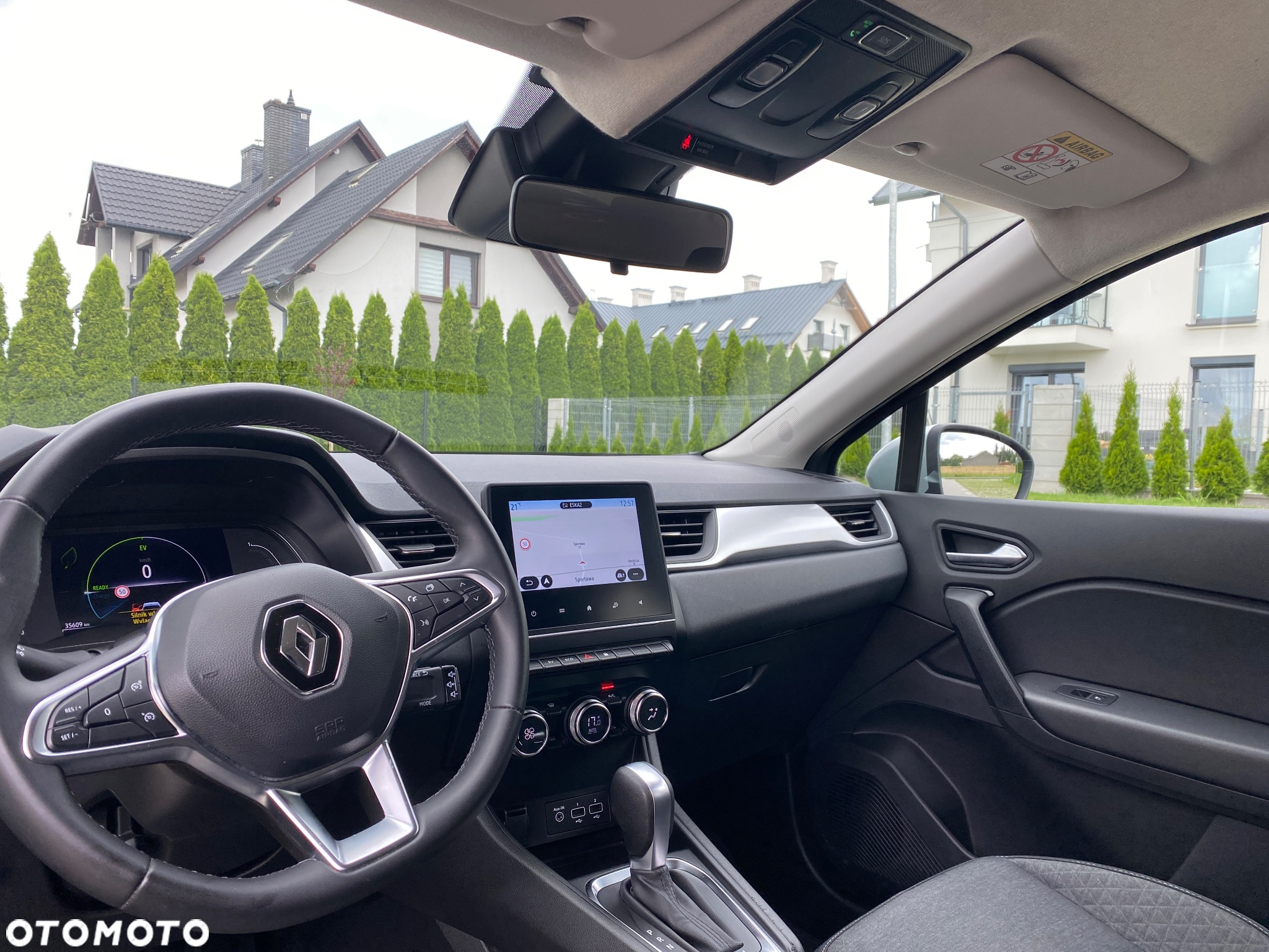 Renault Captur - 21