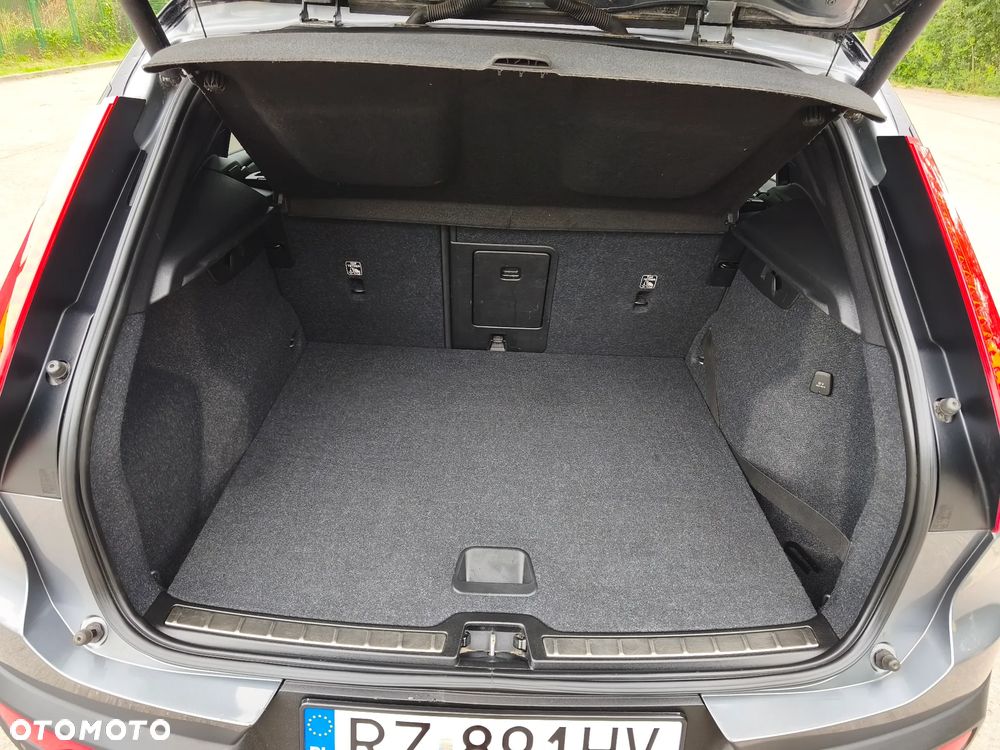Volvo XC 40 D3 R-Design - 20
