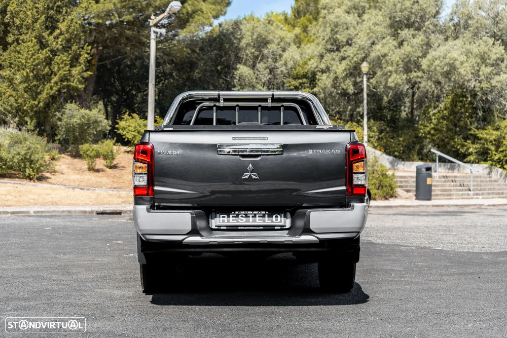 Mitsubishi L200 2.3 DI-D Club Invite Strakar Look 4WD - 6