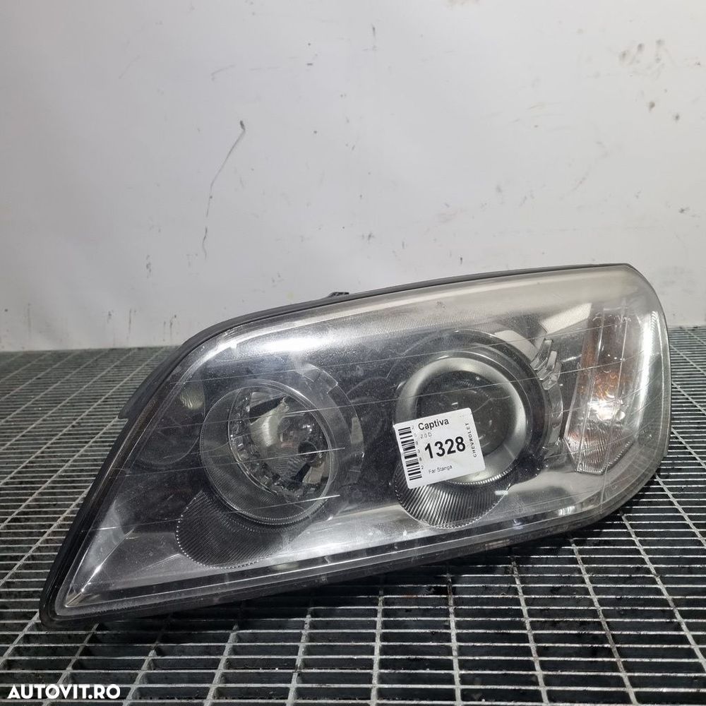 Far Stanga Chevrolet Captiva 2006 - 2011 SUV 4 Usi (1328) Cu lupă - 1