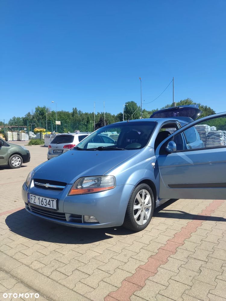 Chevrolet Kalos - 27
