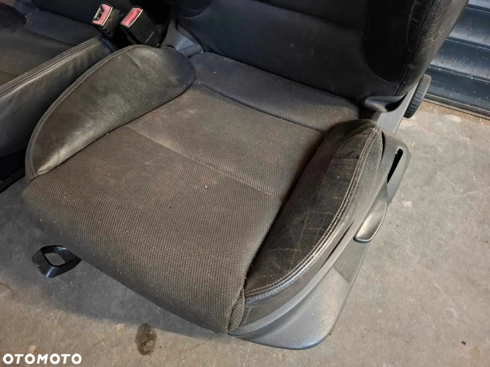 FOTEL FOTELE KANAPA AUDI A3 8P 8P0 5D SPORTBACK - 8