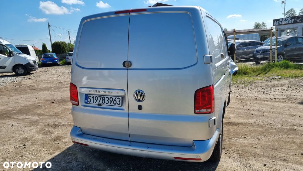 Volkswagen Transporter - 9