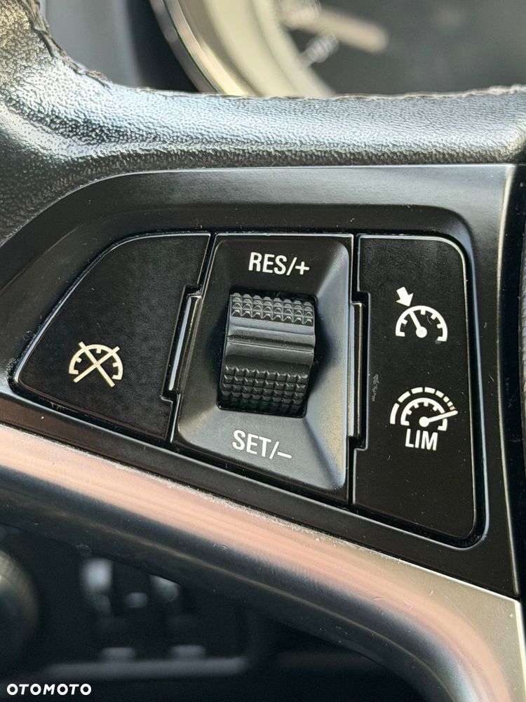 Opel Astra 1.4 Turbo Active - 22