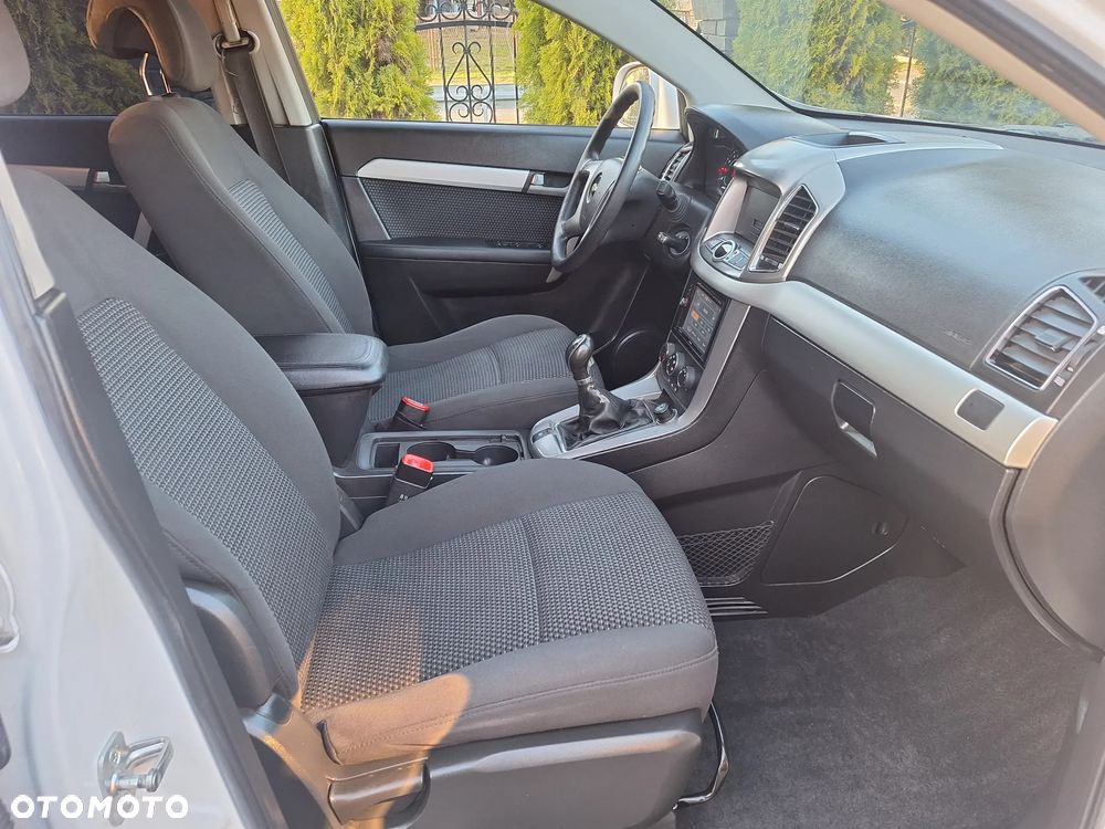Chevrolet Captiva 2.4 2WD Travel Edition - 18