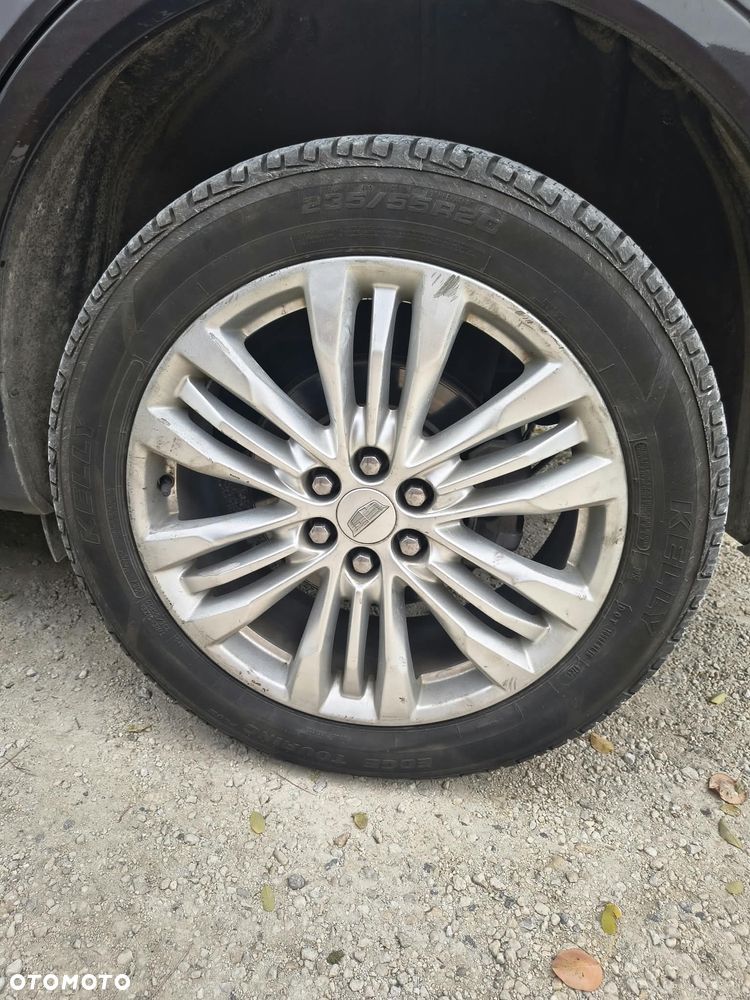 Cadillac XT5 - 17