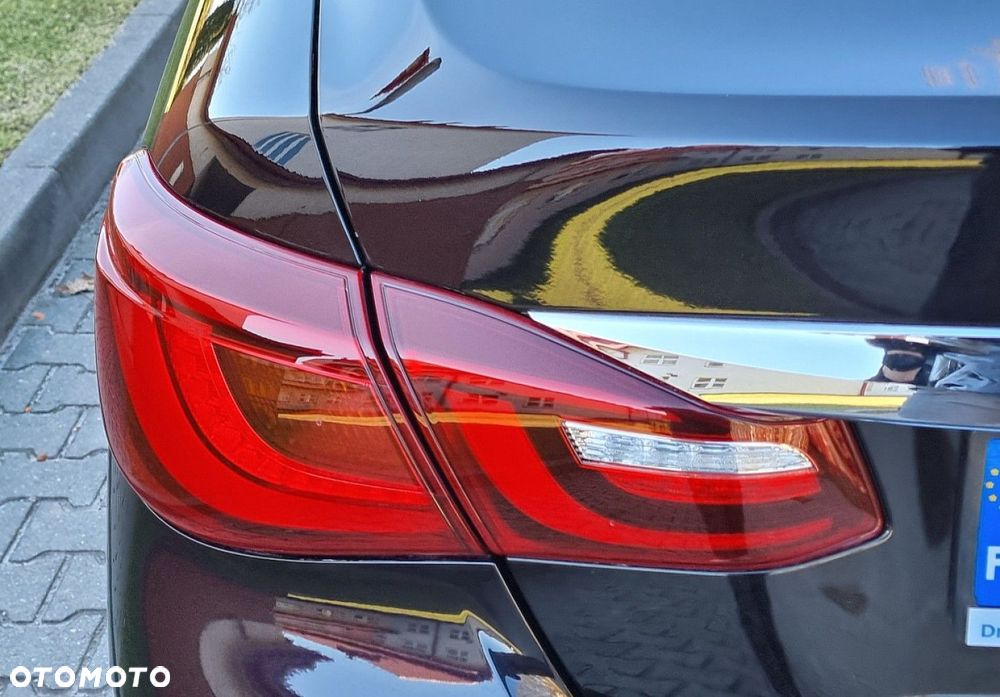 Infiniti Q70 - 27