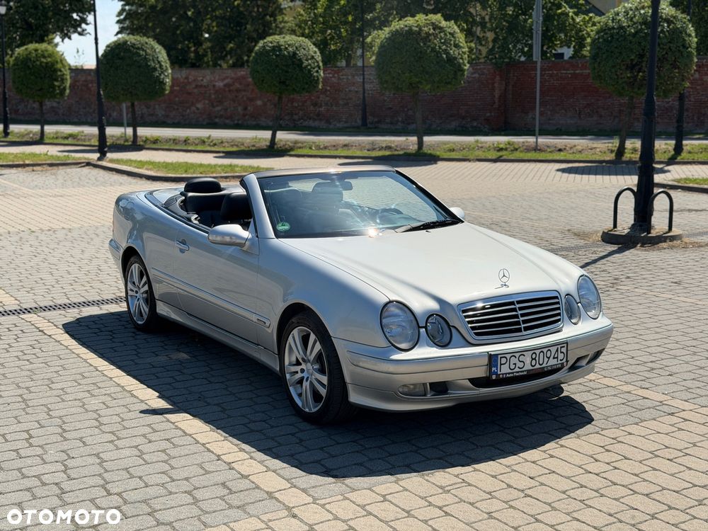 Mercedes-Benz CLK - 28