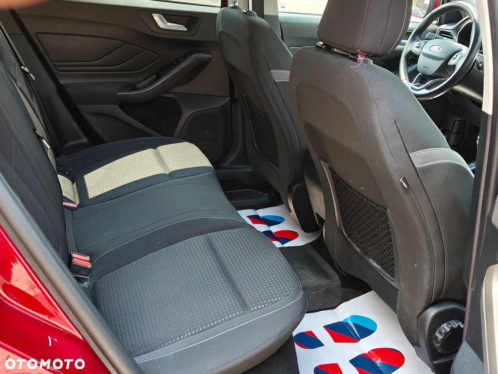 Ford Focus 1.0 EcoBoost Titanium ASS - 8