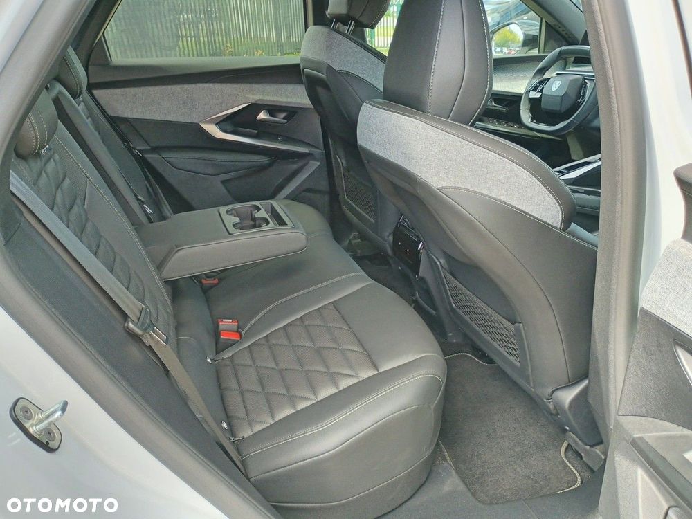 Peugeot 3008 73kWh GT - 18