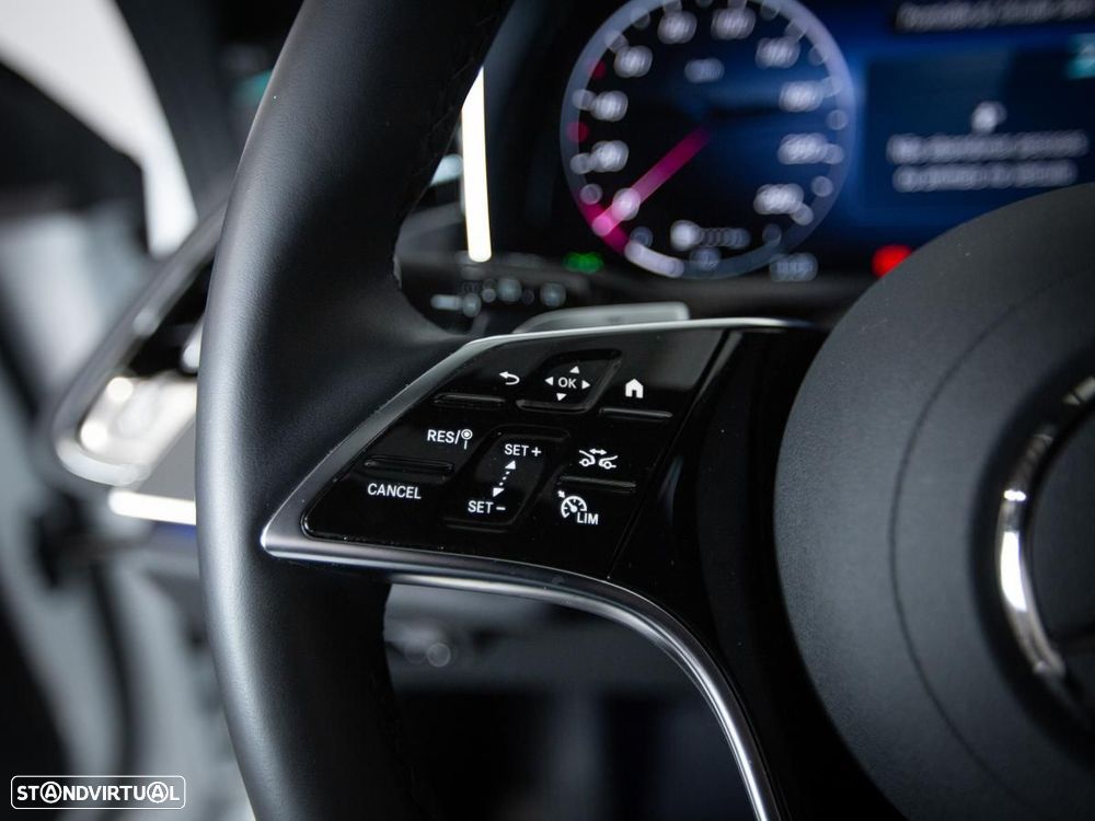 Mercedes-Benz E 300 de 4Matic All-Terrain - 23