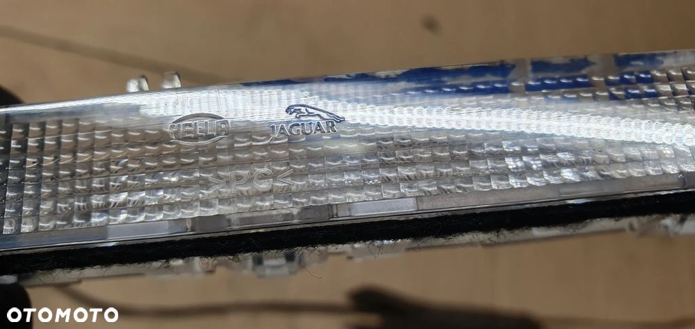 Trzecie światło stop Jaguar XF X250 - 6