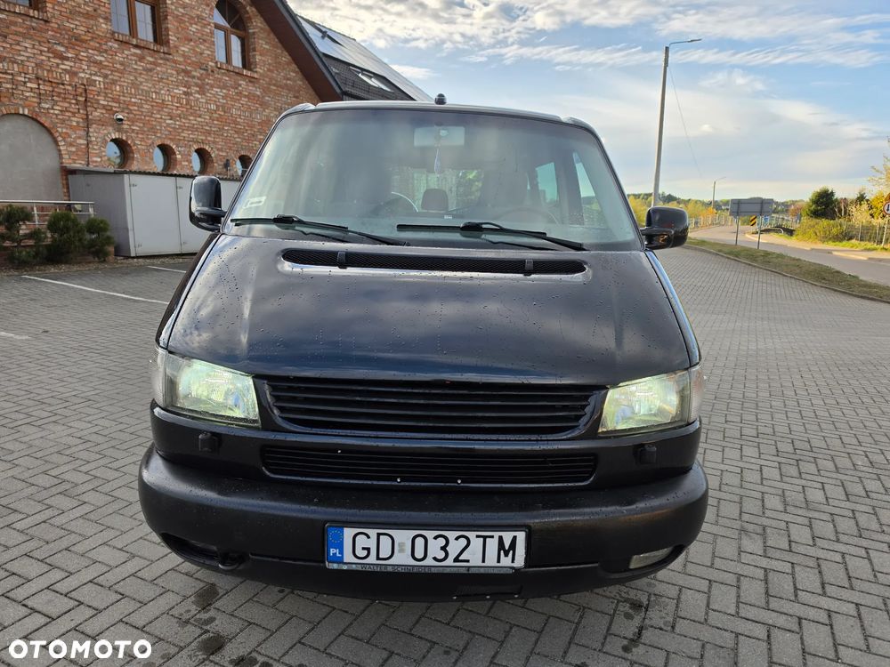 Volkswagen Multivan Standard - 2