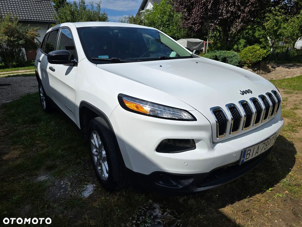 Jeep Cherokee - 1