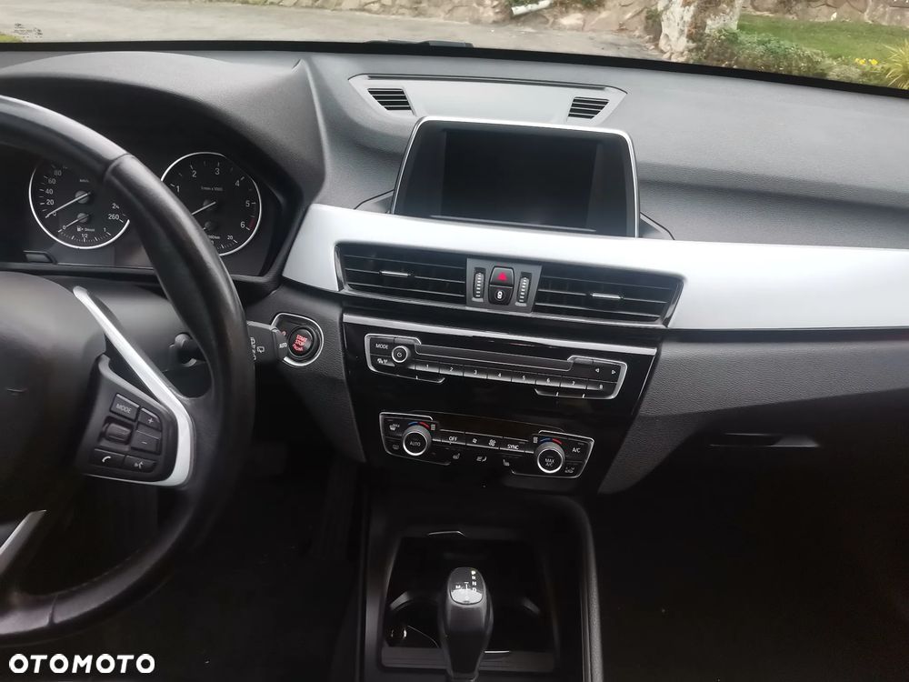 BMW X1 sDrive18d - 10