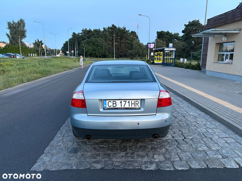 Audi A4 Limousine 1.8T - 7