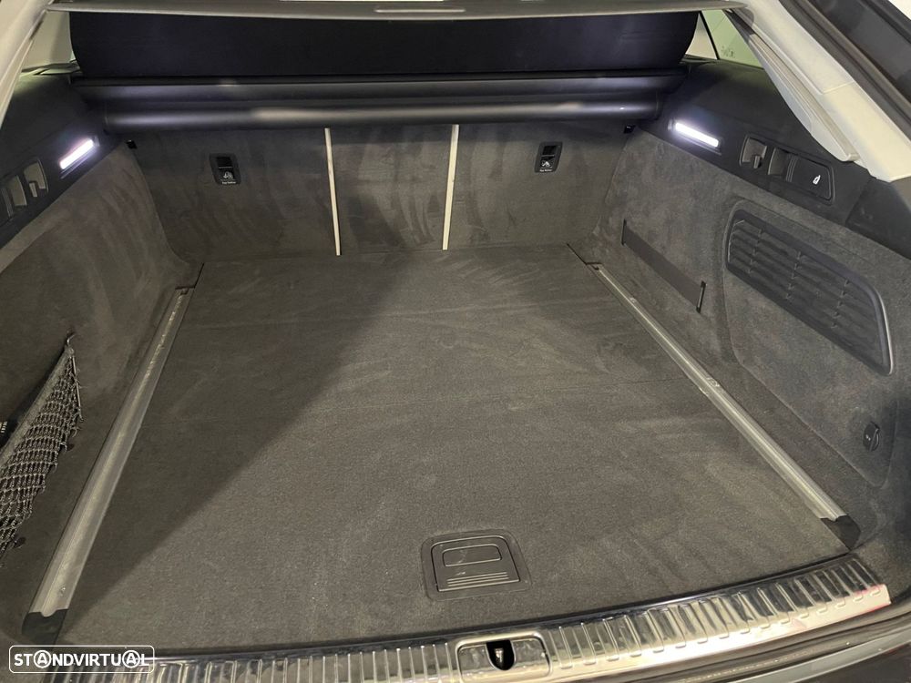 Audi A6 Avant 40 TDI Design S tronic - 31