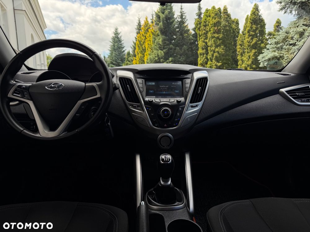 Hyundai Veloster 1.6 Style - 25