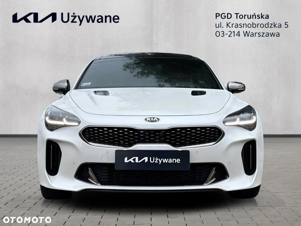 Kia Stinger - 8