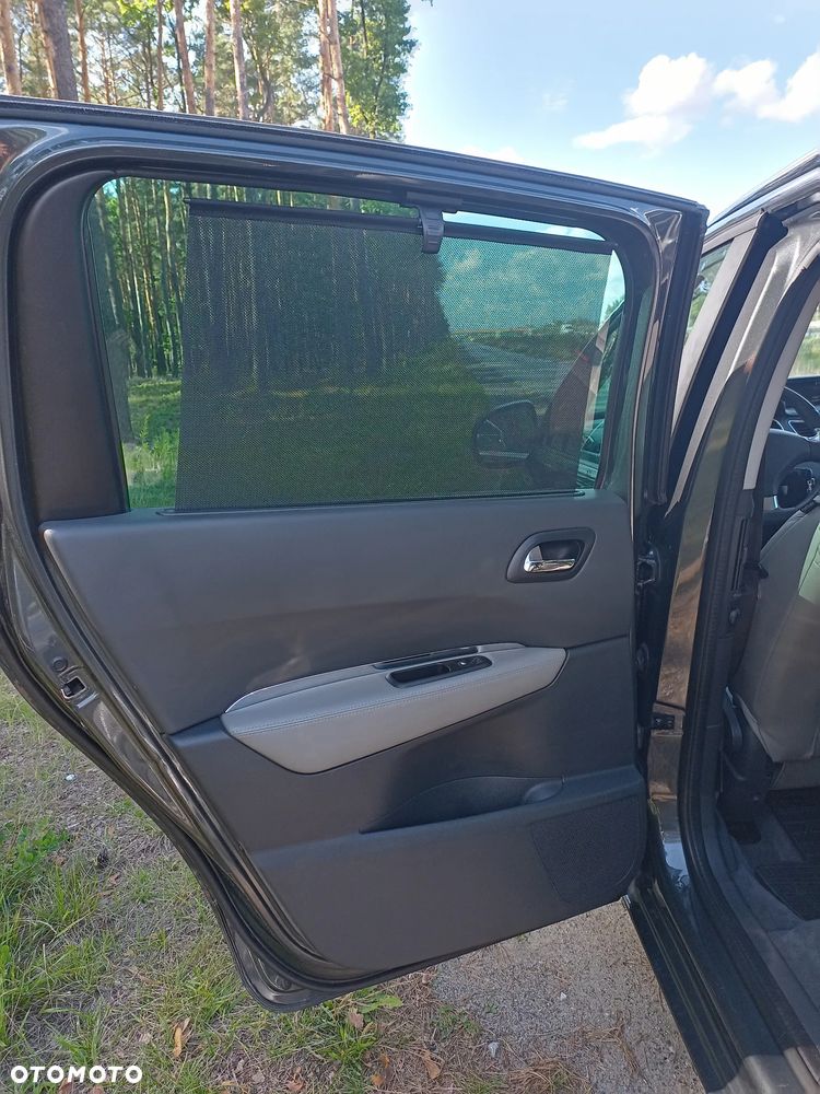 Peugeot 5008 1.6 Trendy - 12