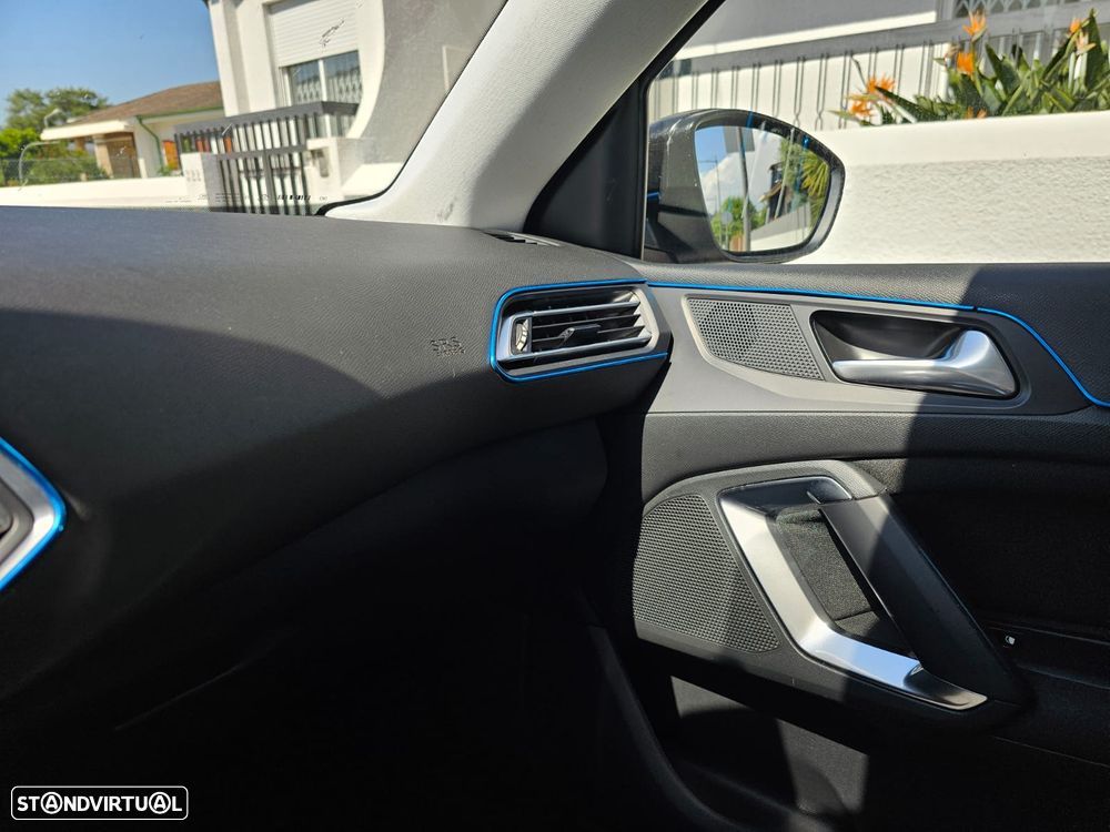 Peugeot 308 SW 1.6 BlueHDi Style - 10