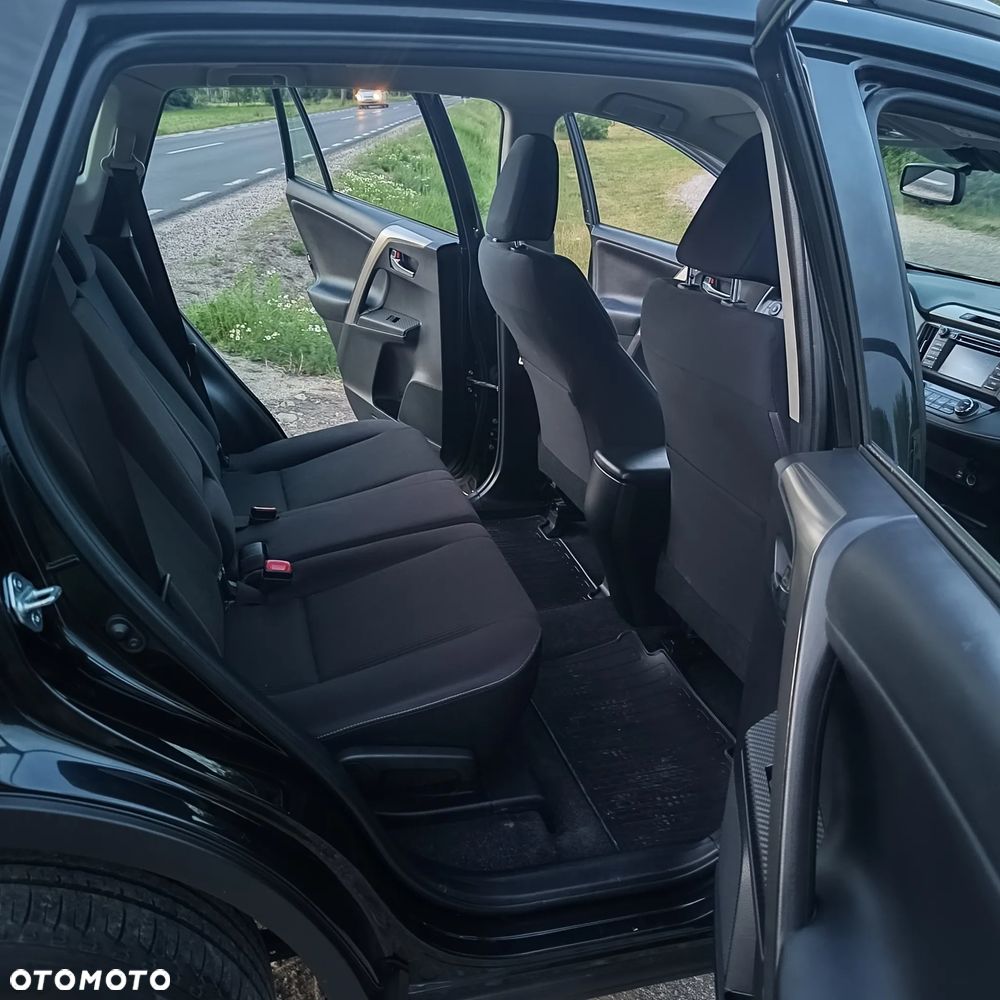 Toyota RAV4 2.0 D-4D Active - 21