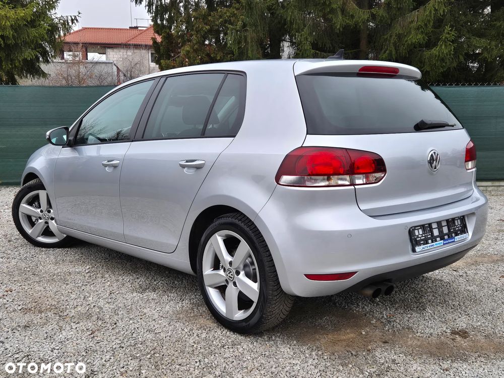 Volkswagen Golf 2.0 TDI DPF DSG Highline - 20