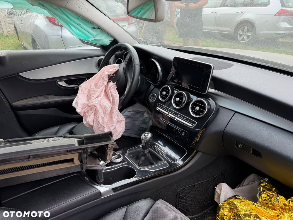 Mercedes-Benz Klasa C 220 CDI DPF (BlueEFFICIENCY) Avantgarde - 6
