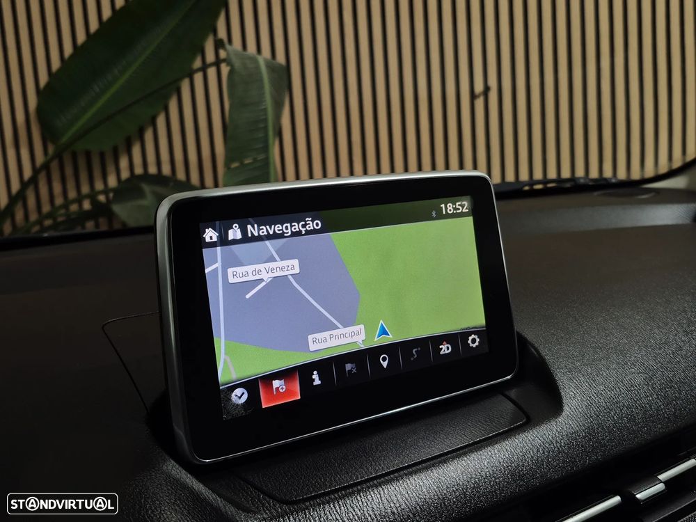 Mazda 2 1.5 Sky.Evolve Navi - 12