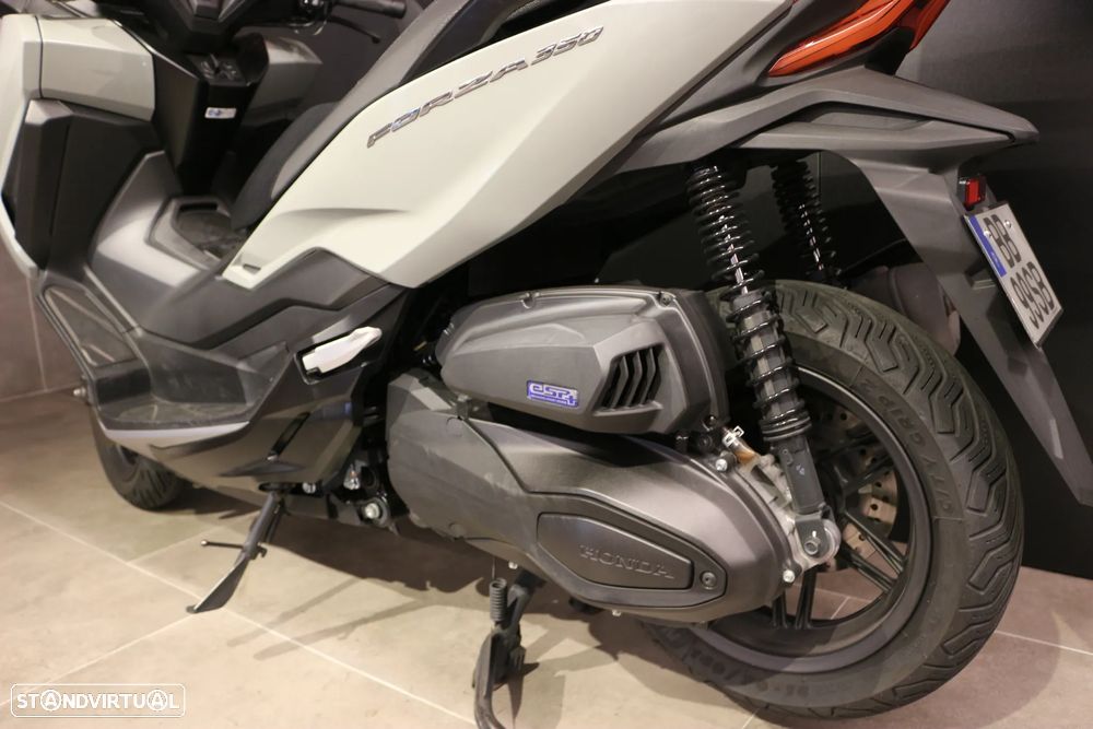 Honda Forza - 4