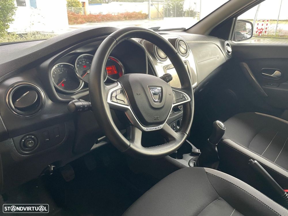 Dacia Sandero TCe 90 (S&S) Comfort - 6