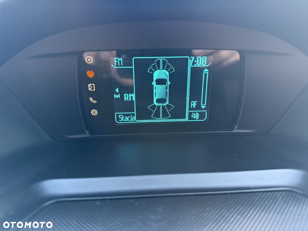Ford Kuga 2.0 TDCi 2x4 Titanium - 28