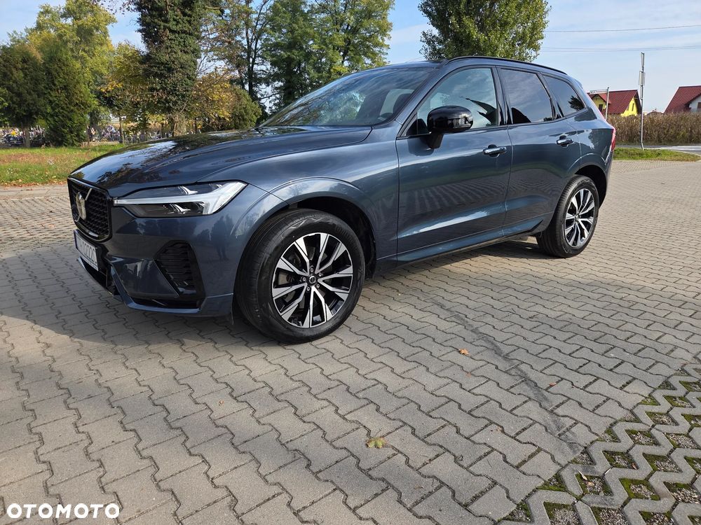 Volvo XC 60 B4 D Plus Dark - 12