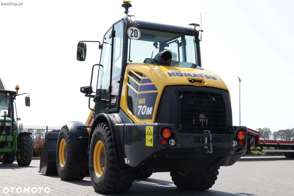 Komatsu WA70M-8 - 10