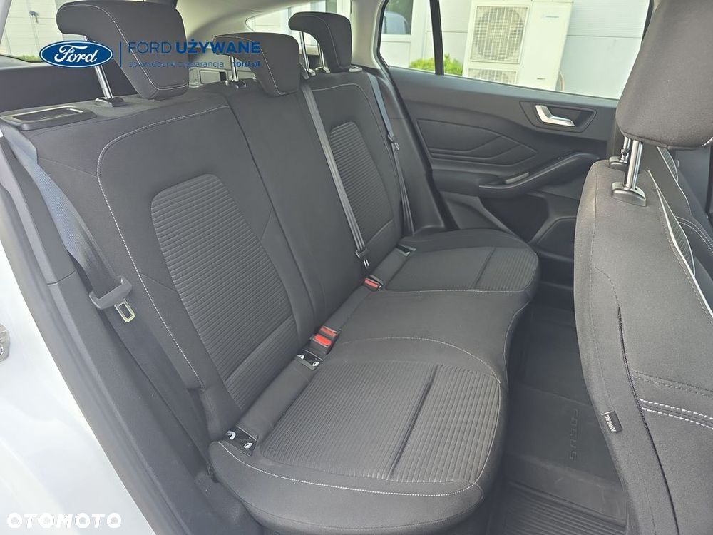 Ford Focus - 8